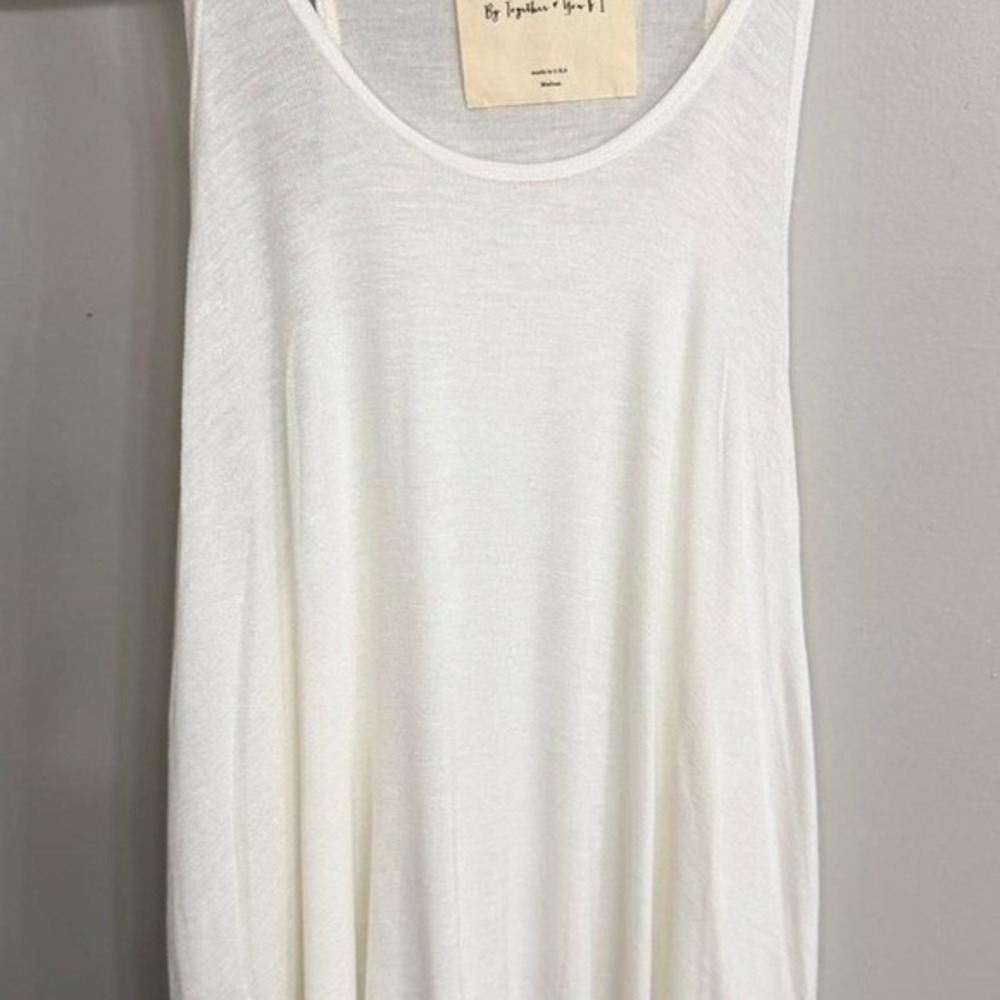 By Together You & I Womens White Scoop Neck Flowy Tank Top Made in USA Large